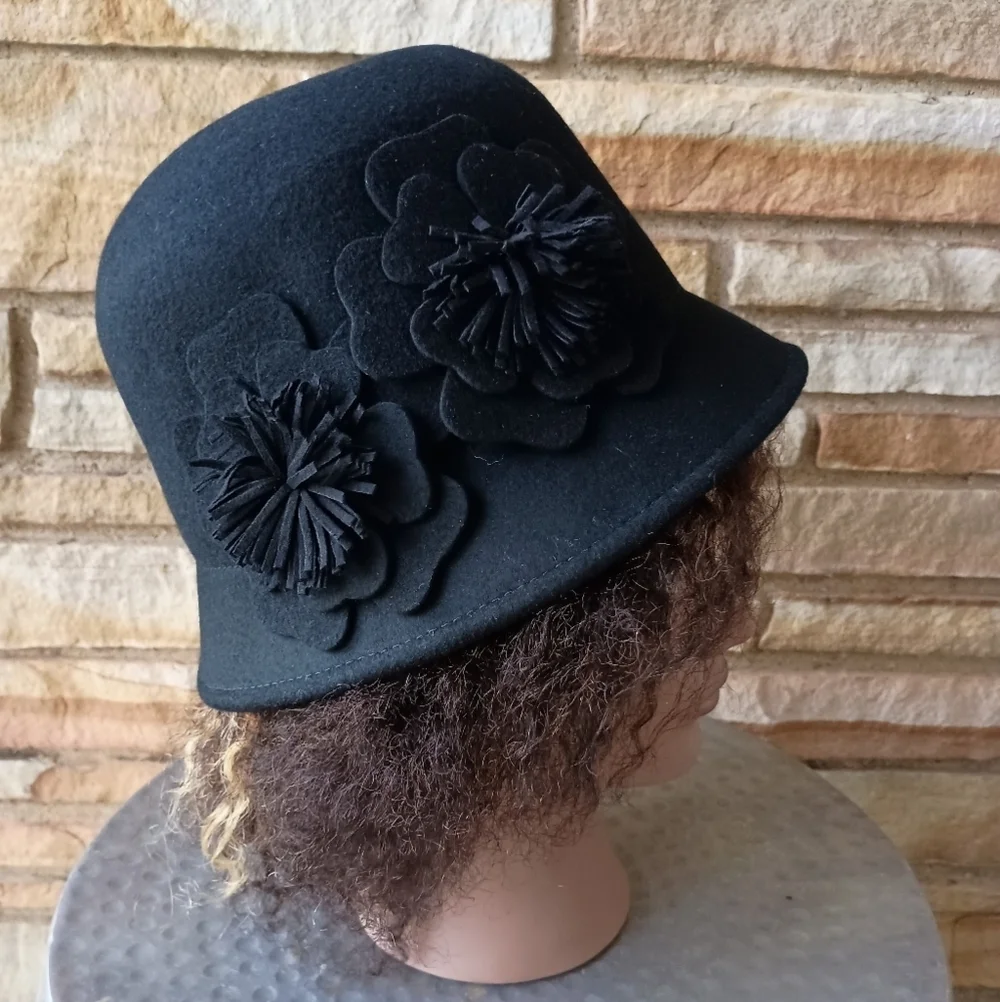 Nine West Black 100% Wool Cloche Hat W/ Flowers & Tassels Women's